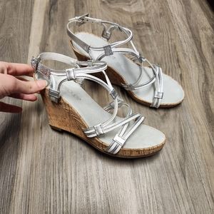 Aerosoles Wedges Size 7 Silver White